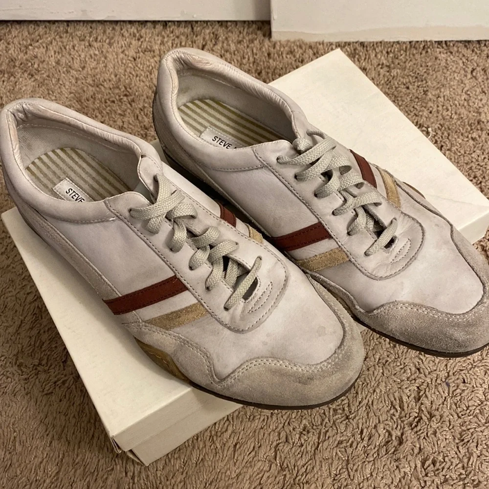 Steve Madden Shoes - Picture 1 of 7